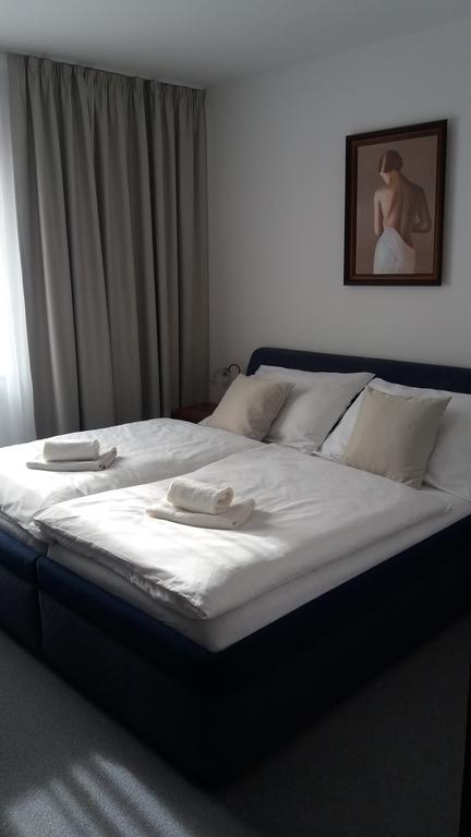 Hotel Zamecek Pod Hradem Stary Jicin 111 ภายนอก รูปภาพ